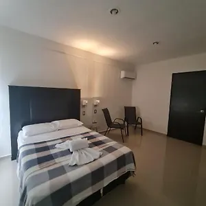 https://hotel-el-perla-inn.quintano-roohotels.com