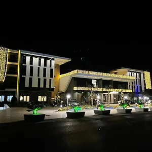  Resort Deluxe And