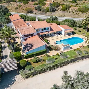 https://x-quinta-das-oliveiras-guesthouse.hotelaalgarve.com